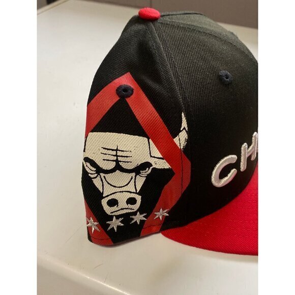 Chicago Bulls Snapback Hat‎ Black/Red Flat Brim Cap - Size 7 7/8 - Picture 5 of 7